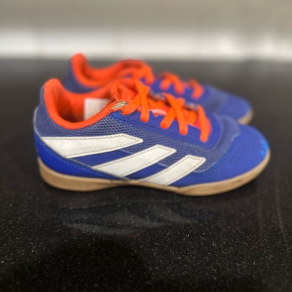 Adidas Kids - Predator Club Indoor Sala Shoes - Picture 7 of 9